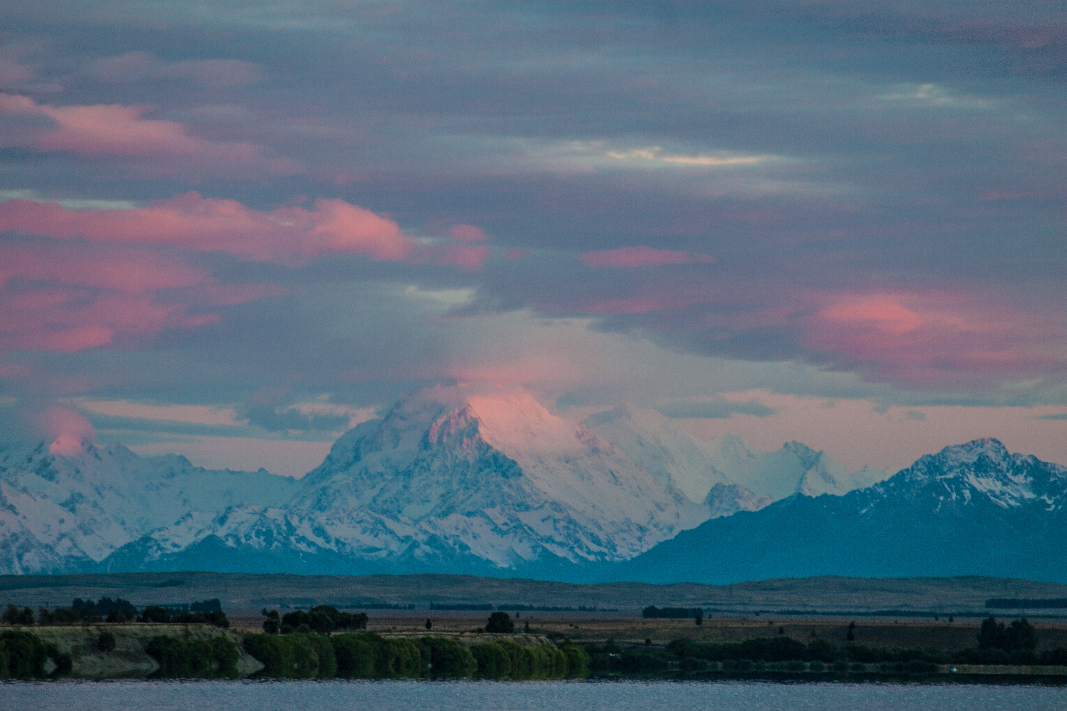 mt cook at dawn, sunrise pink mountain
